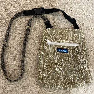 Kavu crossbody bag